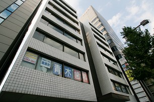 エクラート江坂ビル外観画像