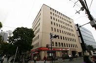 日本生命江坂駅前ビル外観